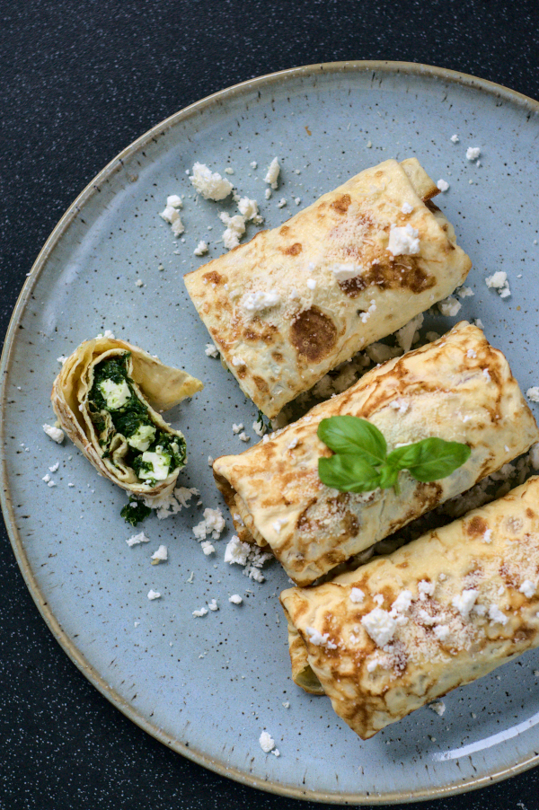 keto spinach & feta&nbsp;crepes